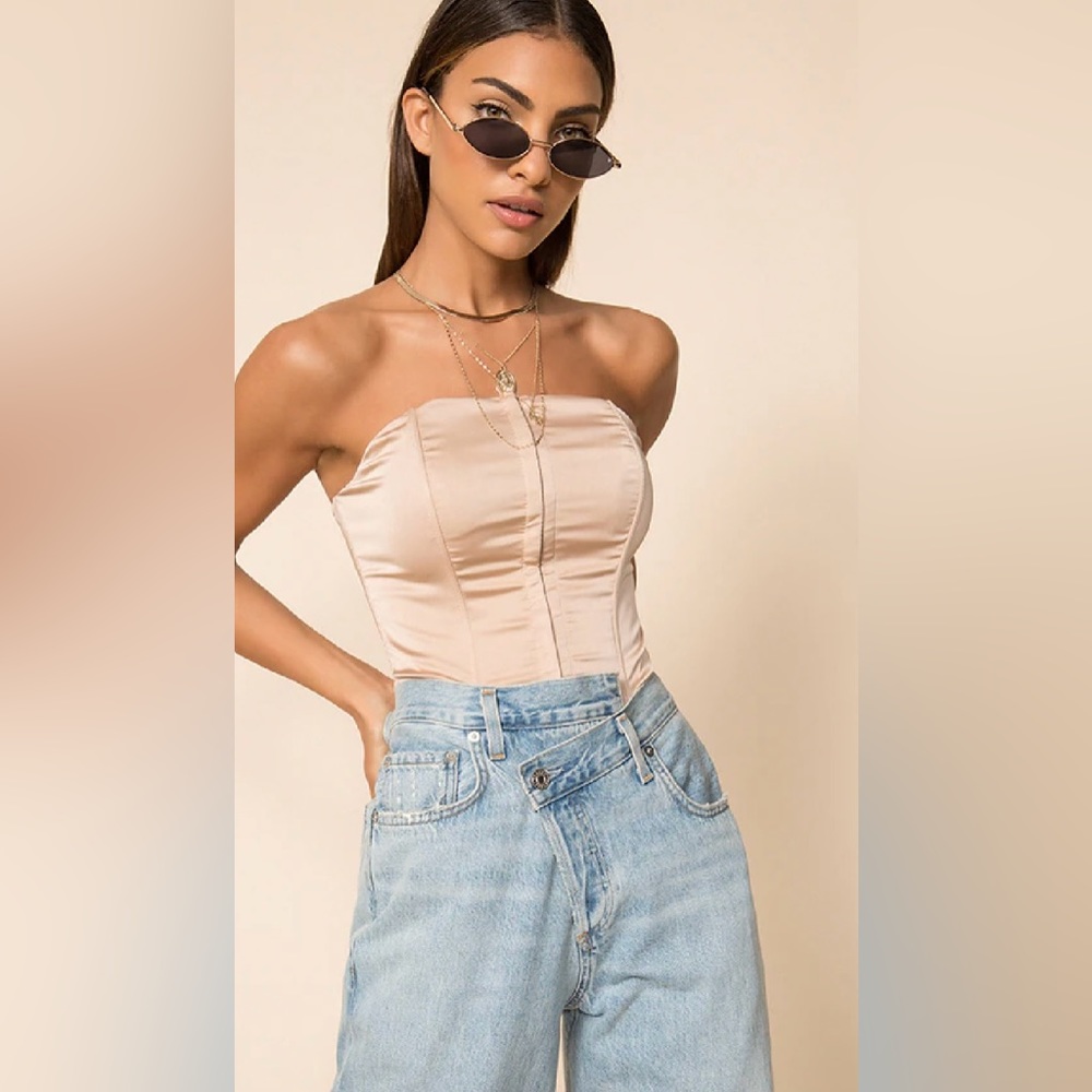 Revolve “Superdown” Cailyn Corset Top Champagne Size Small